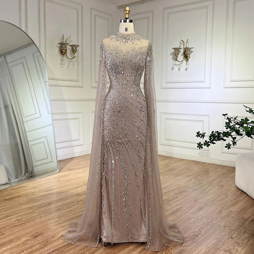 Vestido Longo de Festa Serene Hill 2024 – Luxo com Renda, Pedrarias e Mangas Capa